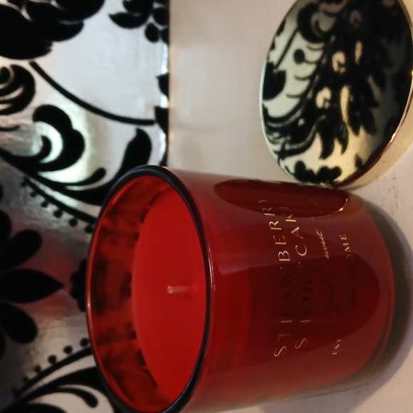 Strawberrt Shortcake Candle - Picture 2 of 2